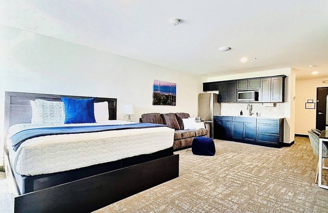 Close to Cedar Point Sports Force Kalahari