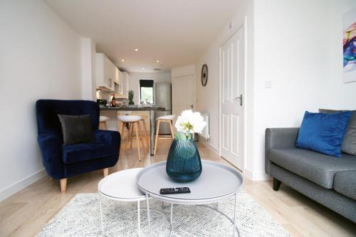 Close to City 3-Bed Townhouse & Parking