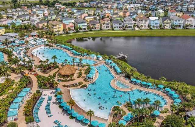 Close to Disney Townhome in Margaritaville Neighborhood Sleeps 8