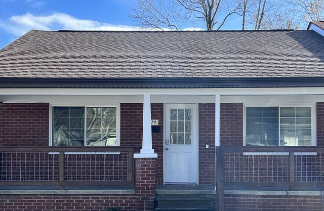 close to downtown Hendersonville