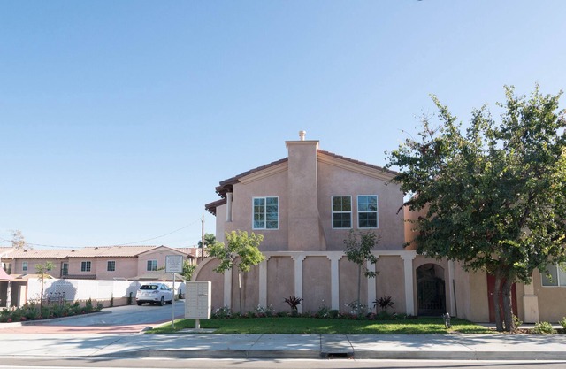 Close to Newport Beach And Disneyland