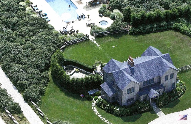 Close to Town & 'Sconset! Private Estate Home w/spectacular Pool & Cabana