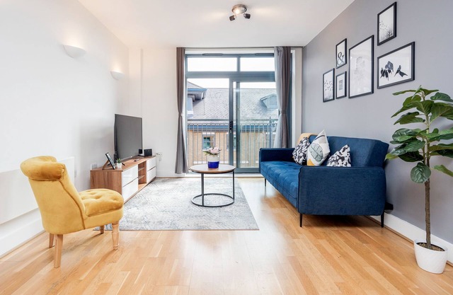 Cloud9stayz at The Charles 01 & 02