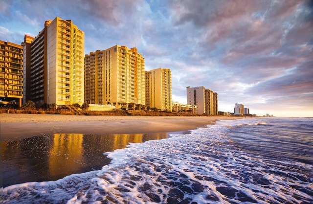 Club Wyndham Ocean Blvd 2 Bedroom North Myrtle Beach. On the Beach!