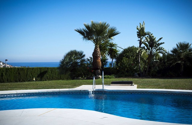 Comfortable luxury apartment near the beach, Parking, WIFI 300 Mb Rincón de la Victo