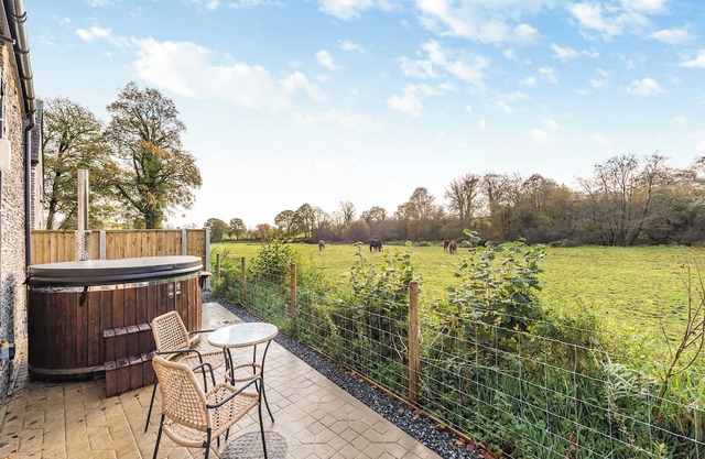 Coach House - UK49793