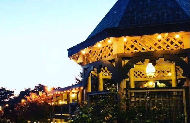 Coachman Inn & Suites