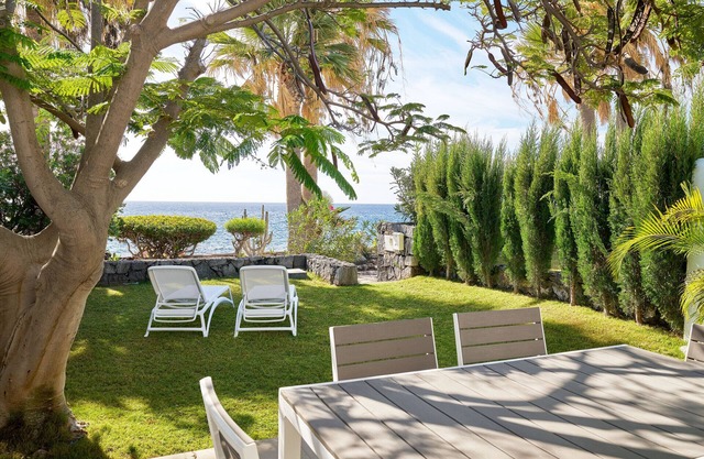 Coastal Charm: Cozy Bungalow in Golf del Sur, Tenerife, 90