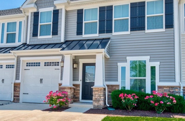 Coastal Club * 3BR Lovely Townhous * 2.5 Baths * Sleeps up to 8 * 2 King Beds