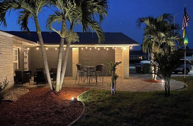 Coastal Coconut Cove near Anna Maria Island