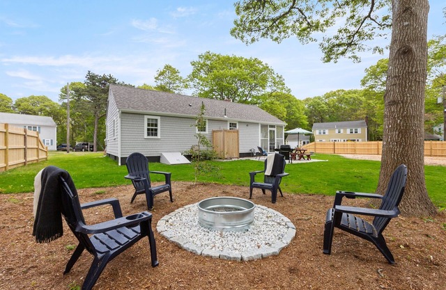 Coastal Comfort Stay | Near Beaches & Attractions