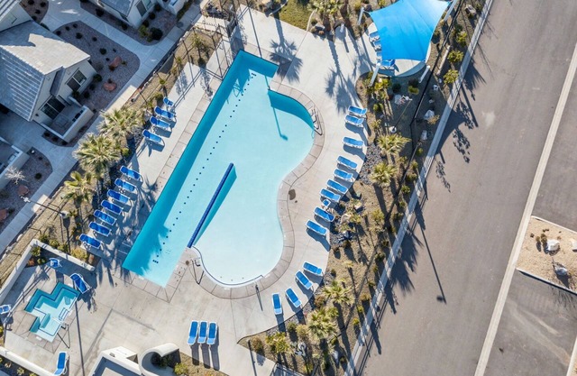 Coastal Cottage | Huge Pool & Hot Tub | Fast Internet | By Zion & St George | 1902SH