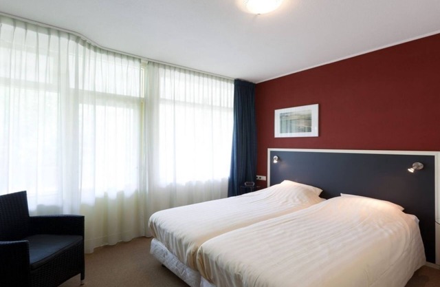 Coastal Escape w/Terrace near Renesse Beach, City Center & Local Attractions
