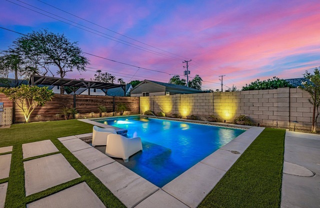 Cocktails & Cacti | Year-Round Pool + Hot Tub