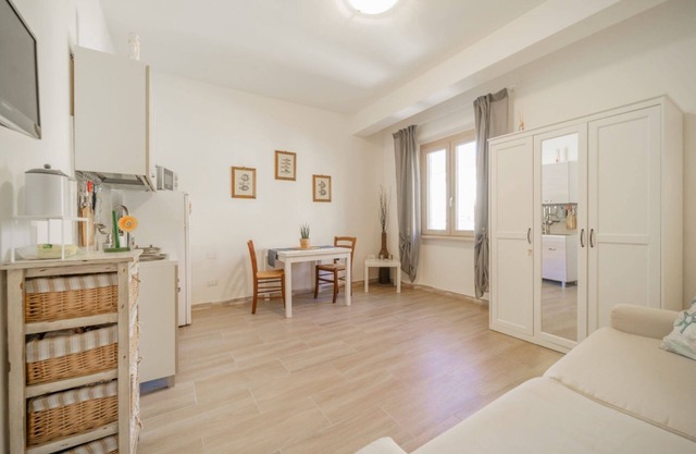 Coco's Home nice studio near the center of Portoferraio equipped with every comfort
