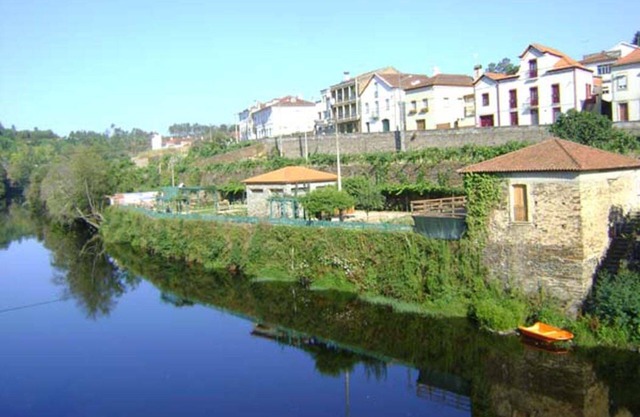Coja Holiday Cottage, Lovely Views, Near River Beach, Sleeps 6/7