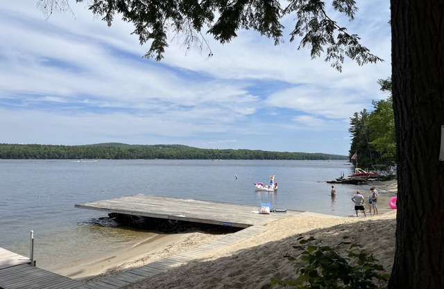 Colonial House with Long Lake access!