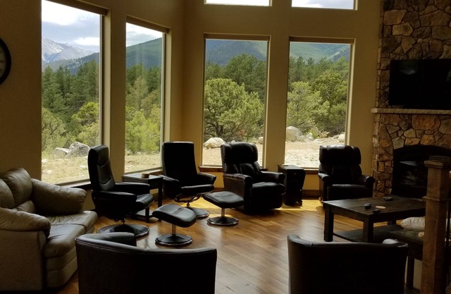 Colyer Kickin' Back Cabin In Mountain Development, New addition 2020, Built 2015