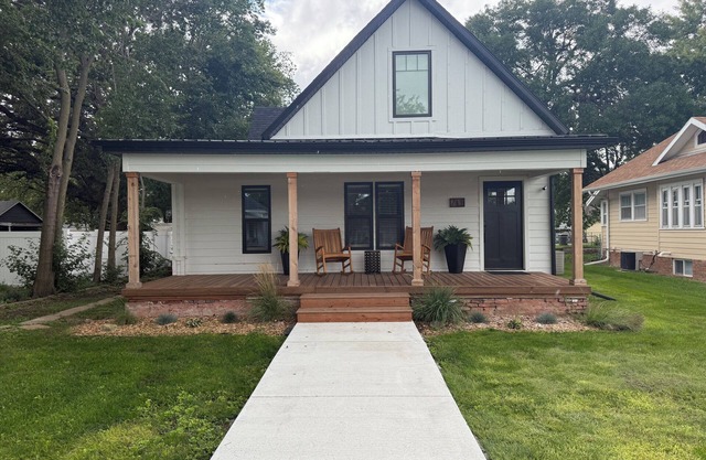 Come and enjoy our cozy remodeled home centrally located and close to everything