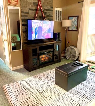 Come feel what it's like to relax at 4900'