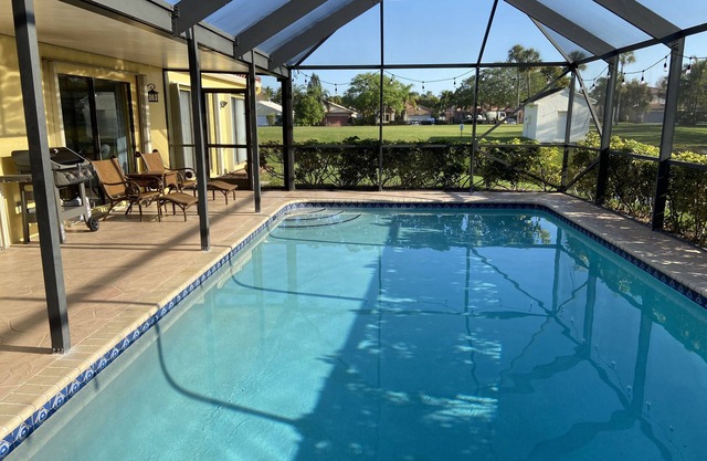 Comfortable 3-bedroom waterfront villa with heated pool