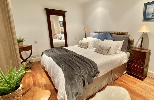 Comfortable apartment in Kensington