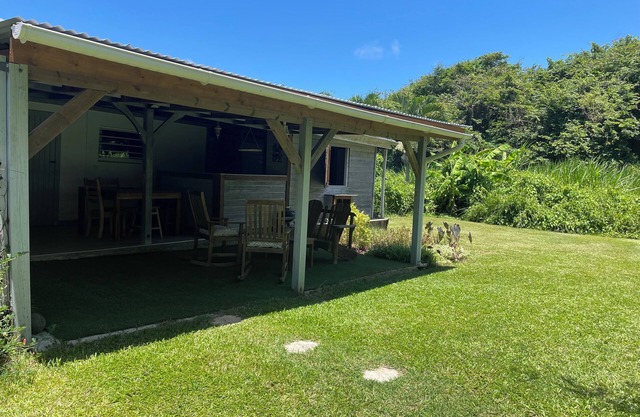 Comfortable bungalow 300 meters from the beach in Guadeloupe (4 people)