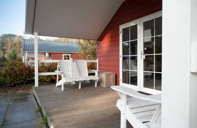 Comfortable chalet near Park De Veluwe