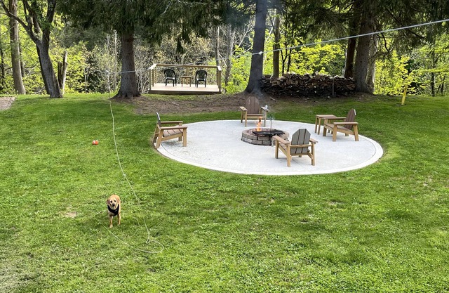 Comfortable Cottage That is Close to Area Attractions