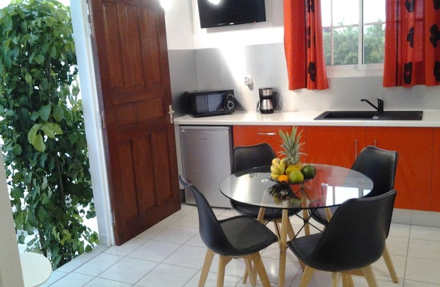 Comfortable f2 gite with swimming pool