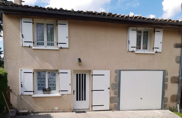 Comfortable cottage with terrace and pets allowed