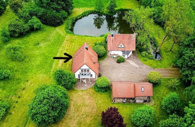 Comfortable holiday home in pure nature