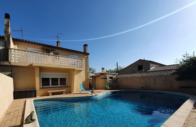 Comfortable holiday home in Olonzac with private pool