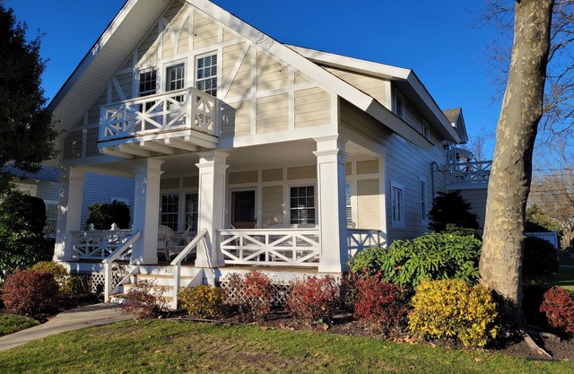 Comfortable Home 3 blocks from the beach at the Jersey Shore (Belmar, North end)