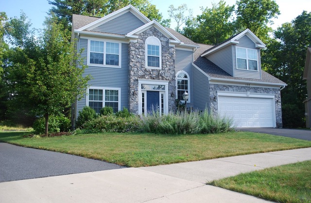 Comfortable home that caters to all types of groups