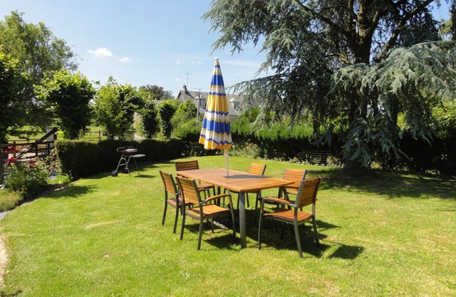 Comfortable house in Quibou with enclosed garden and pets allowed