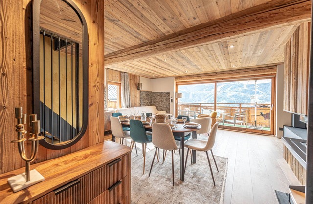 Comfortable, quiet chalet - 20 minutes from Courchevel
