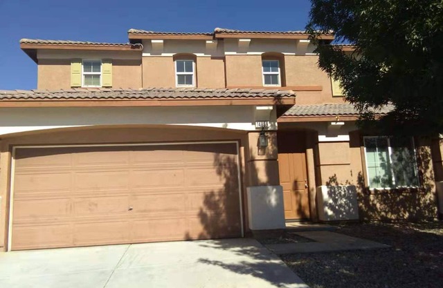 COMFORTABLE SINGLE HOUSE