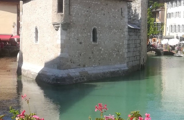 Comfortable, spacious villa a stone's throw from Lake Annecy