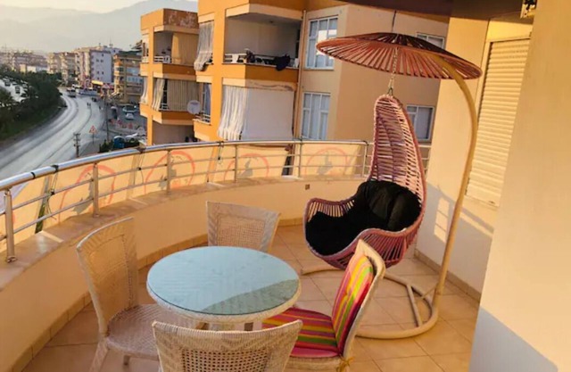 Comfortable, warm home in the heart of the city ANTALYA/ALANYA