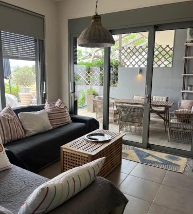 Comfy Kourouta Apartment & Suite