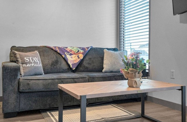 Comfy New Build in Bywater by FQ/Frenchman+Parking