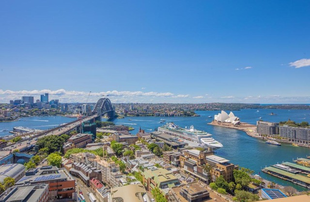 Comfy One Bedroom Apartment In Heart of The Rocks