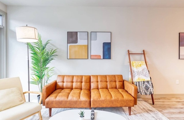 Comfy Spacious 2B2B | Gym & Pool