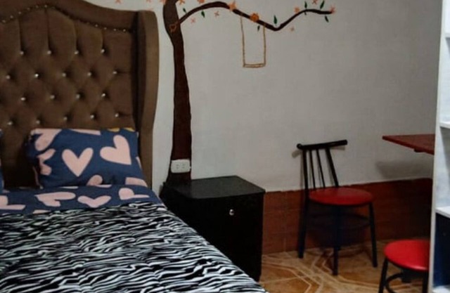 como es casa, en la ciudad de huarmey a 10 minutos de las playas