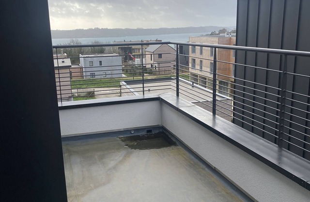 Complete house with sea view