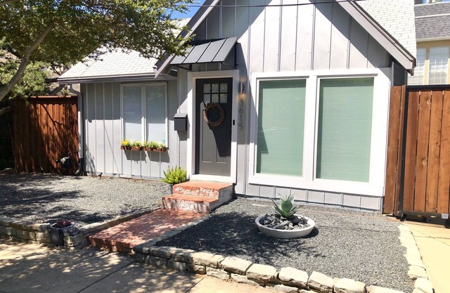 Completely Renovated 1bed/2bath Home with Office & Yard