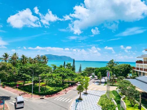 Con Dao Tan Son Nhat Hotel