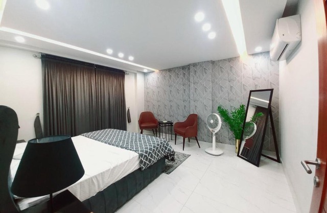 Con Stay Luxury Apartments Bahria Town Lahore