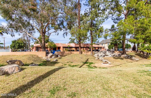 Condo close to GCU, Chase Field & State farm stadium.